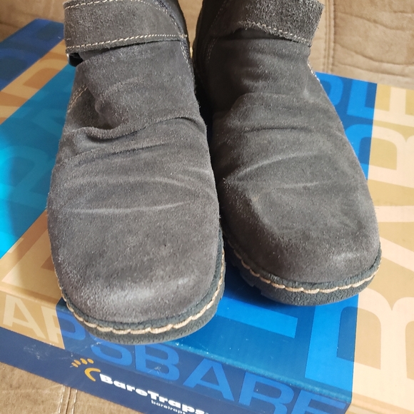 BareTraps Fleece lined boots - Picture 3 of 8
